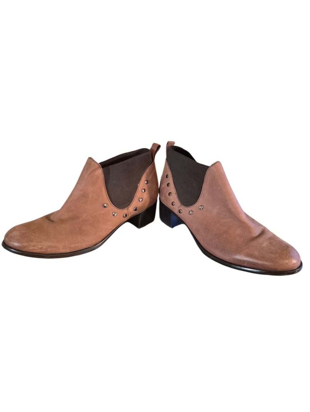Munro Austin Studded Leather Booties - 8. O10